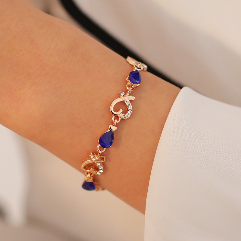 Hollow Love Bracelet With Rhinestones Fashion Temperament Heart-shaped Bracelet For Valentine's Day Gift Jewelry